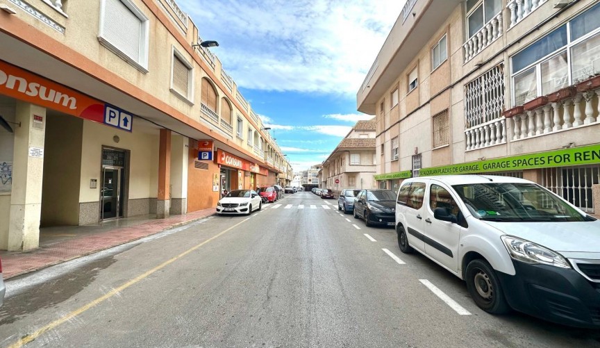 Återförsäljning - Apartment -
Torrevieja - Centro
