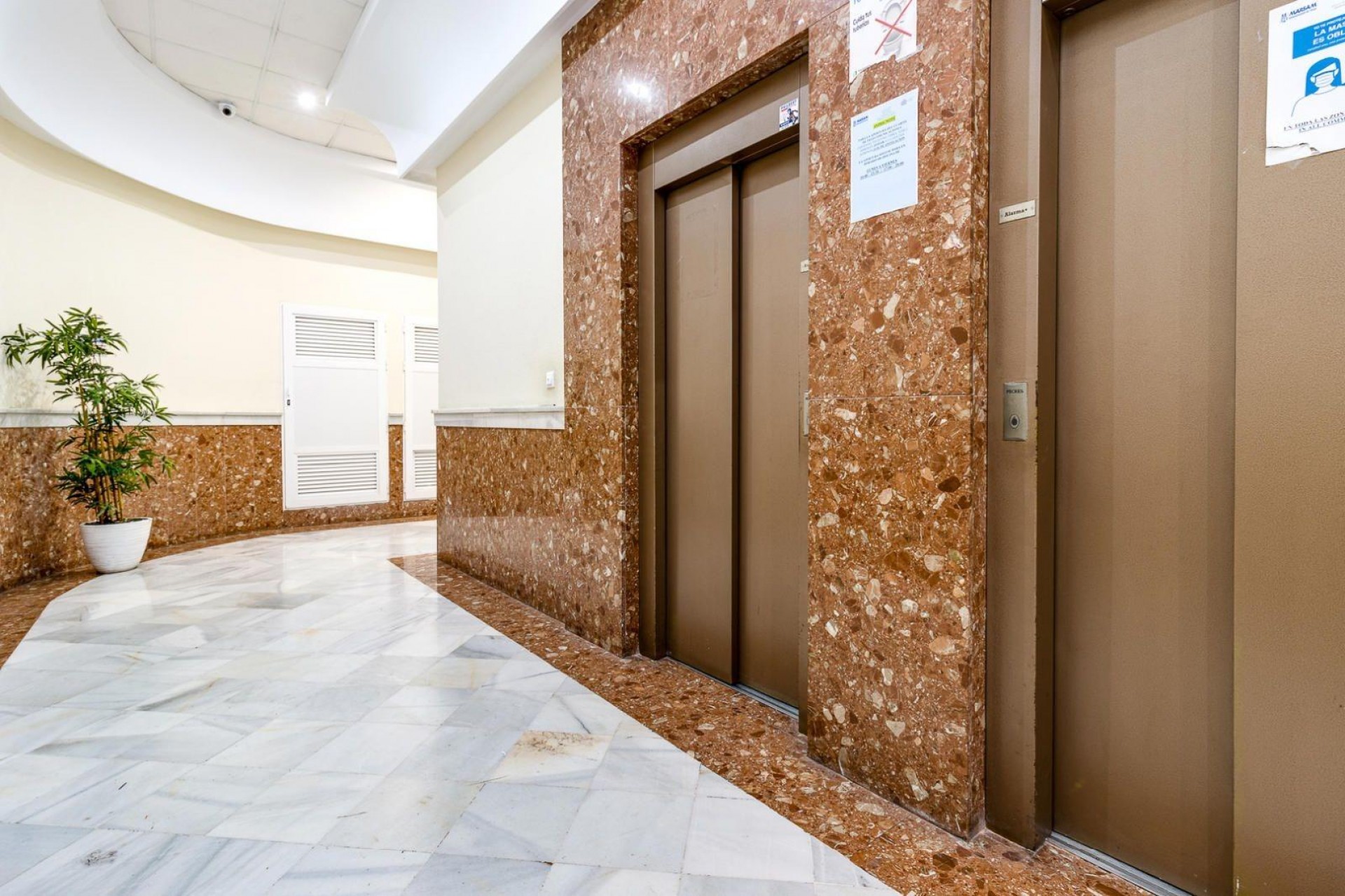 Återförsäljning - Apartment -
Torrevieja - Centro