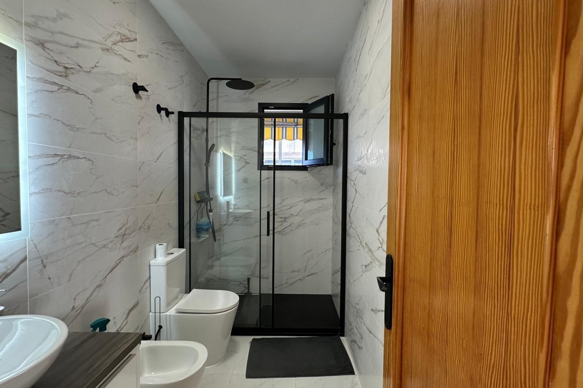 Återförsäljning - Apartment -
Torrevieja - Centro