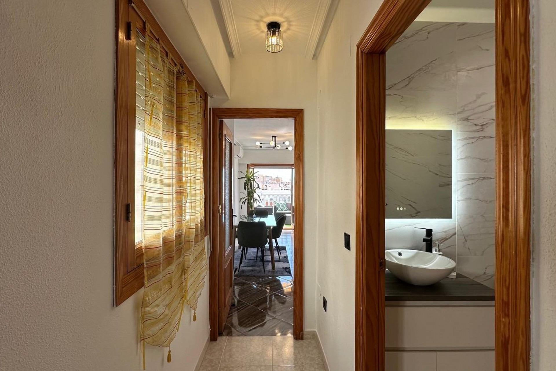 Återförsäljning - Apartment -
Torrevieja - Centro