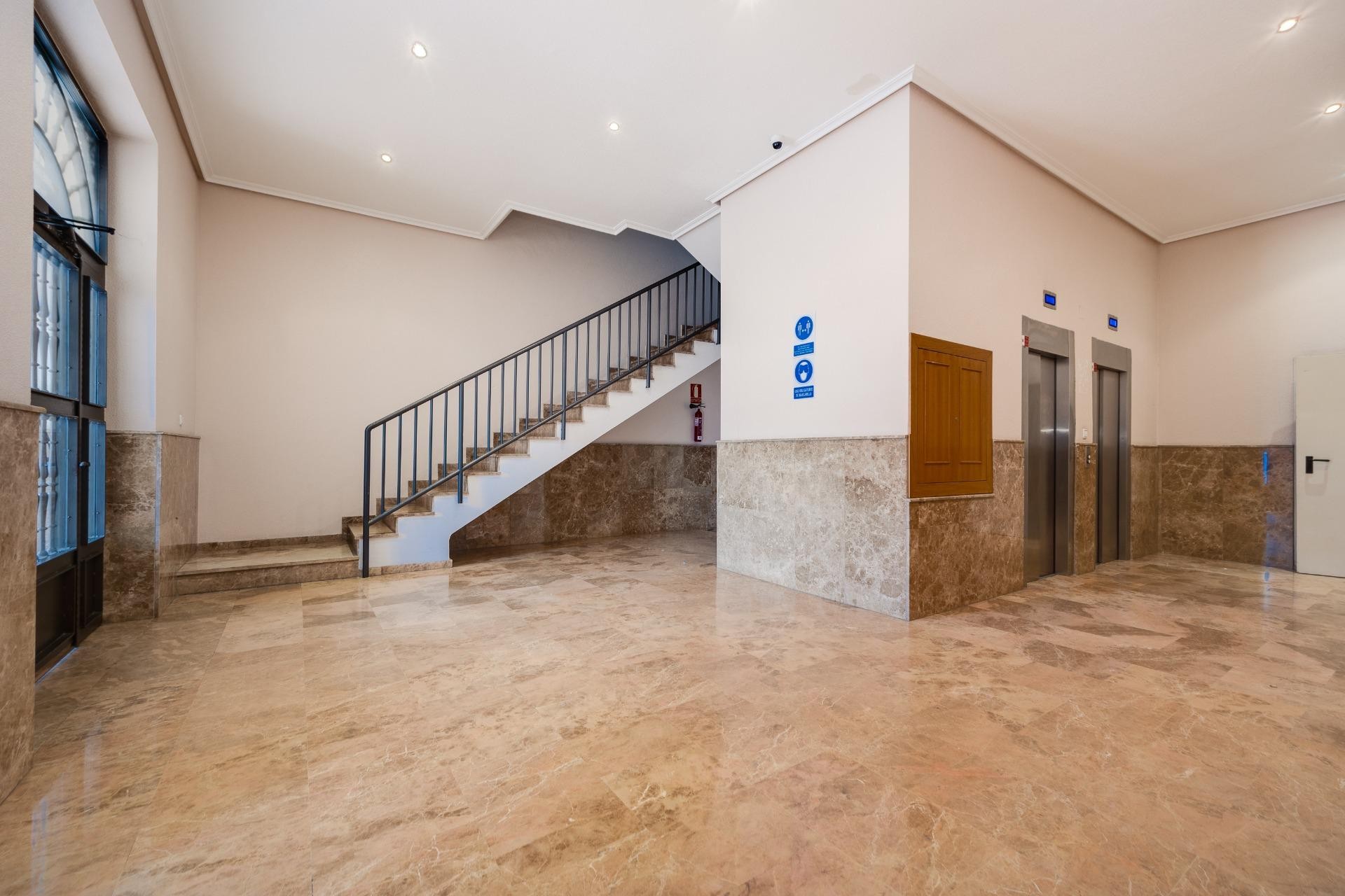 Återförsäljning - Apartment -
Torrevieja - Centro