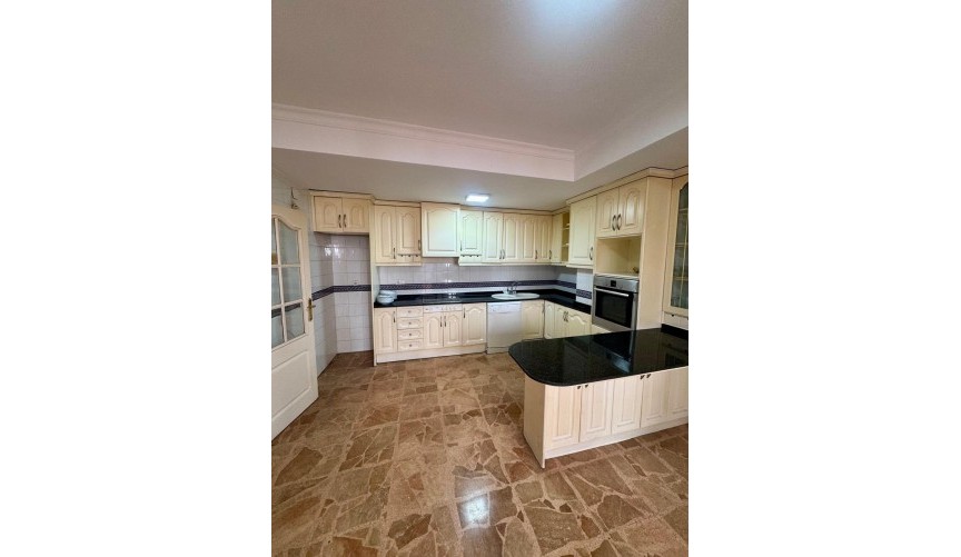 Återförsäljning - Apartment -
Torrevieja - Centro