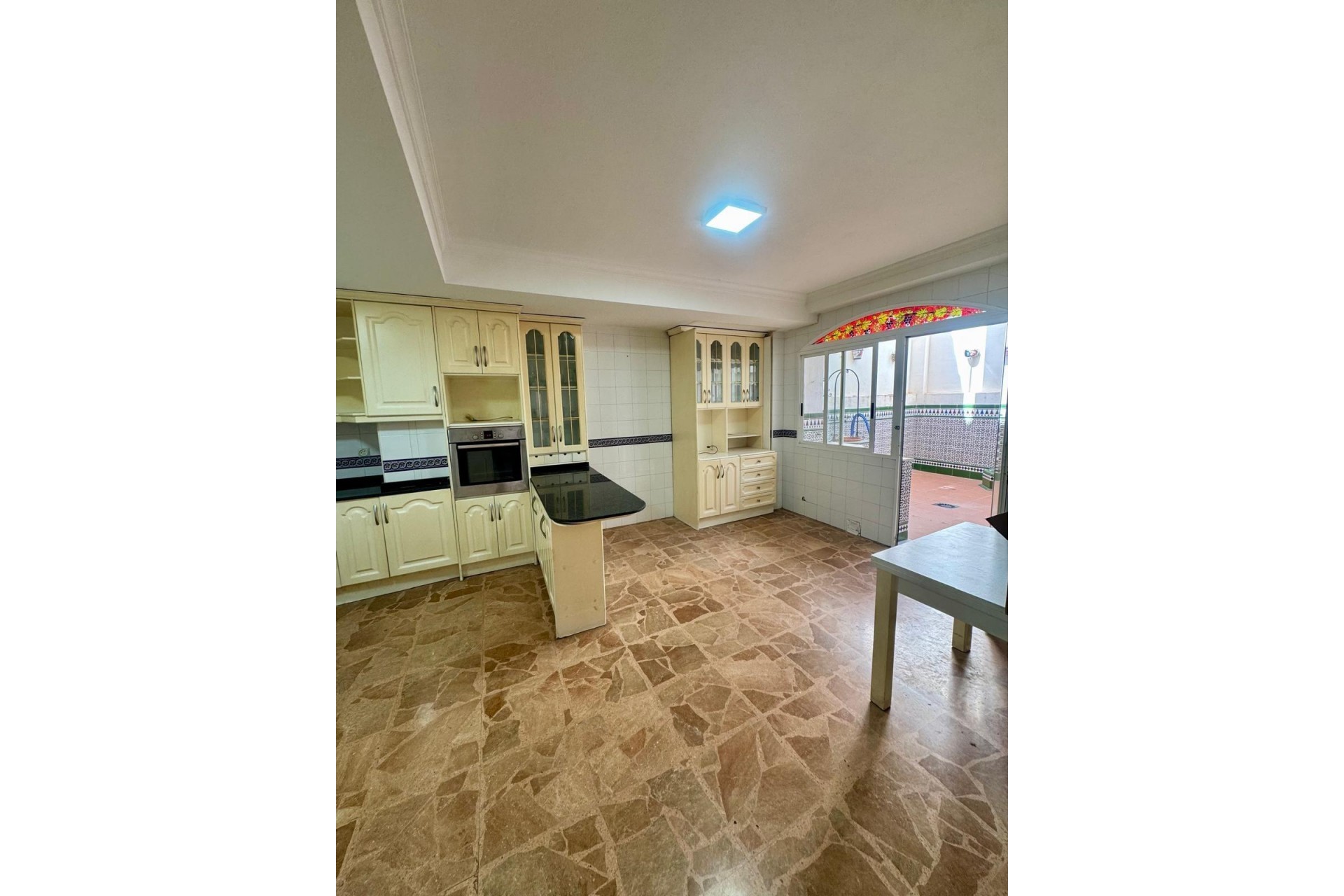 Återförsäljning - Apartment -
Torrevieja - Centro