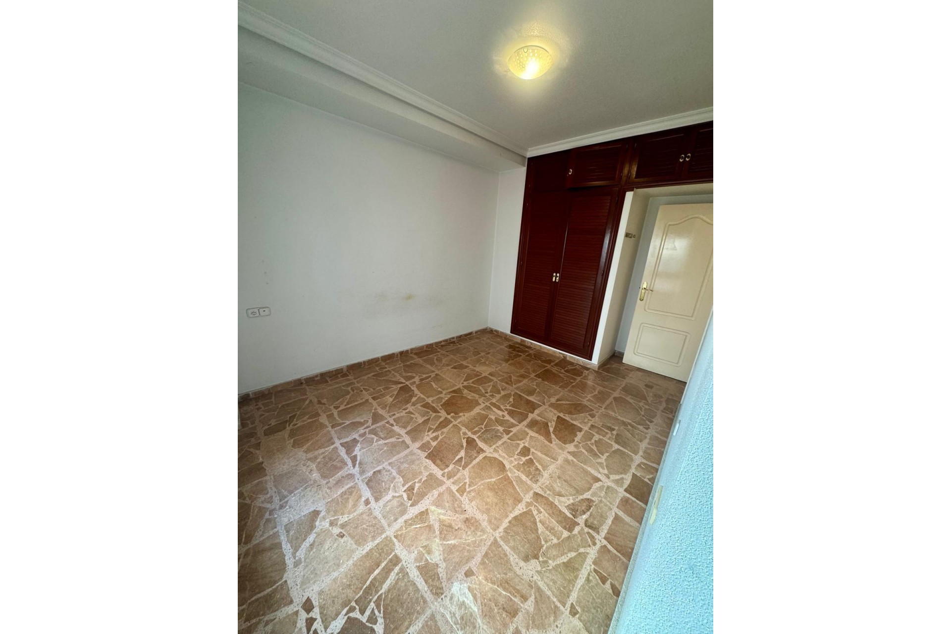 Återförsäljning - Apartment -
Torrevieja - Centro