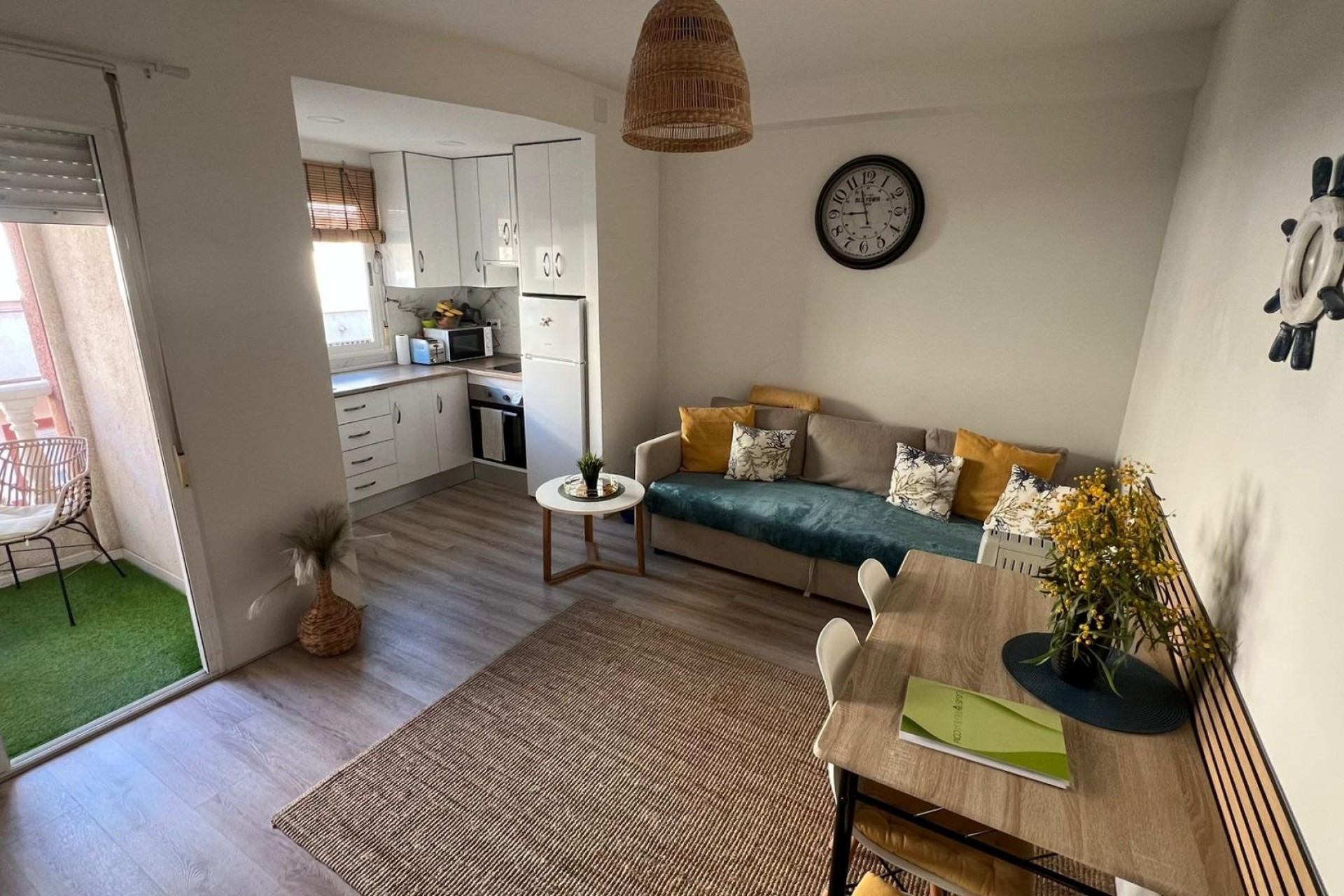 Återförsäljning - Apartment -
Torrevieja - Centro