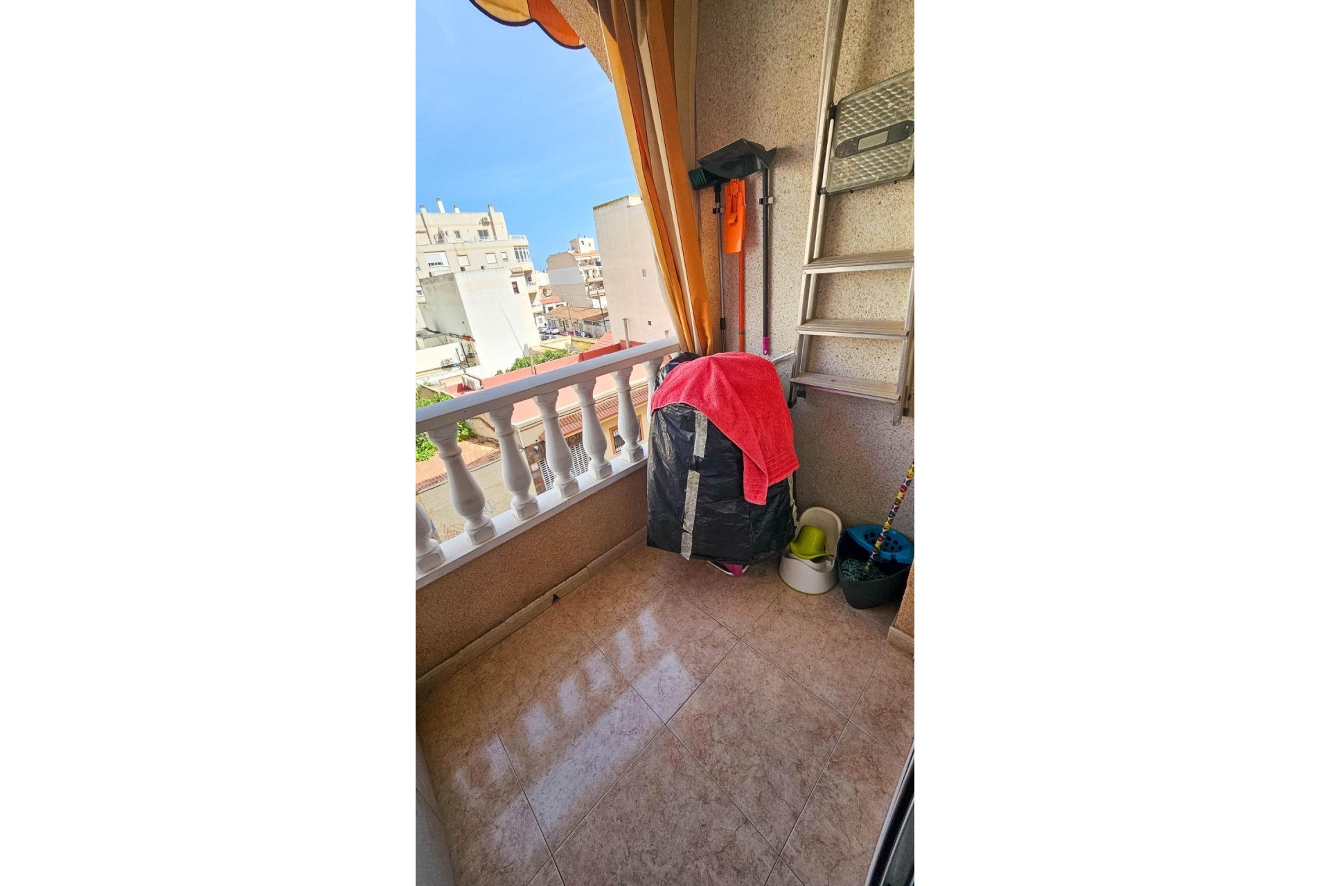 Återförsäljning - Apartment -
Torrevieja - Centro