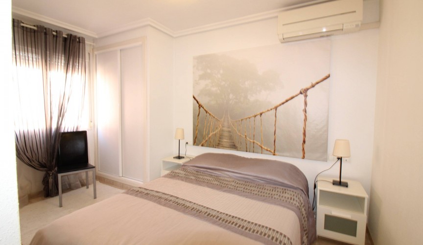 Återförsäljning - Apartment -
Torrevieja - Centro