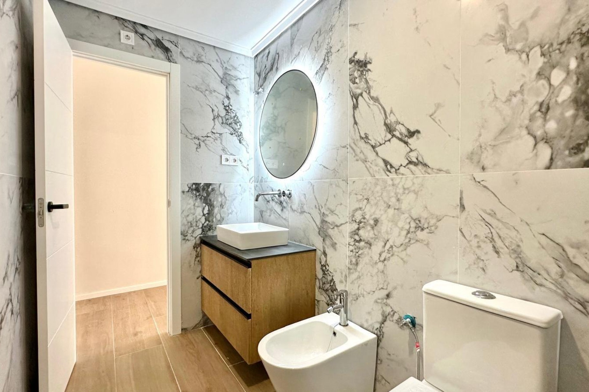 Återförsäljning - Apartment -
Torrevieja - Centro