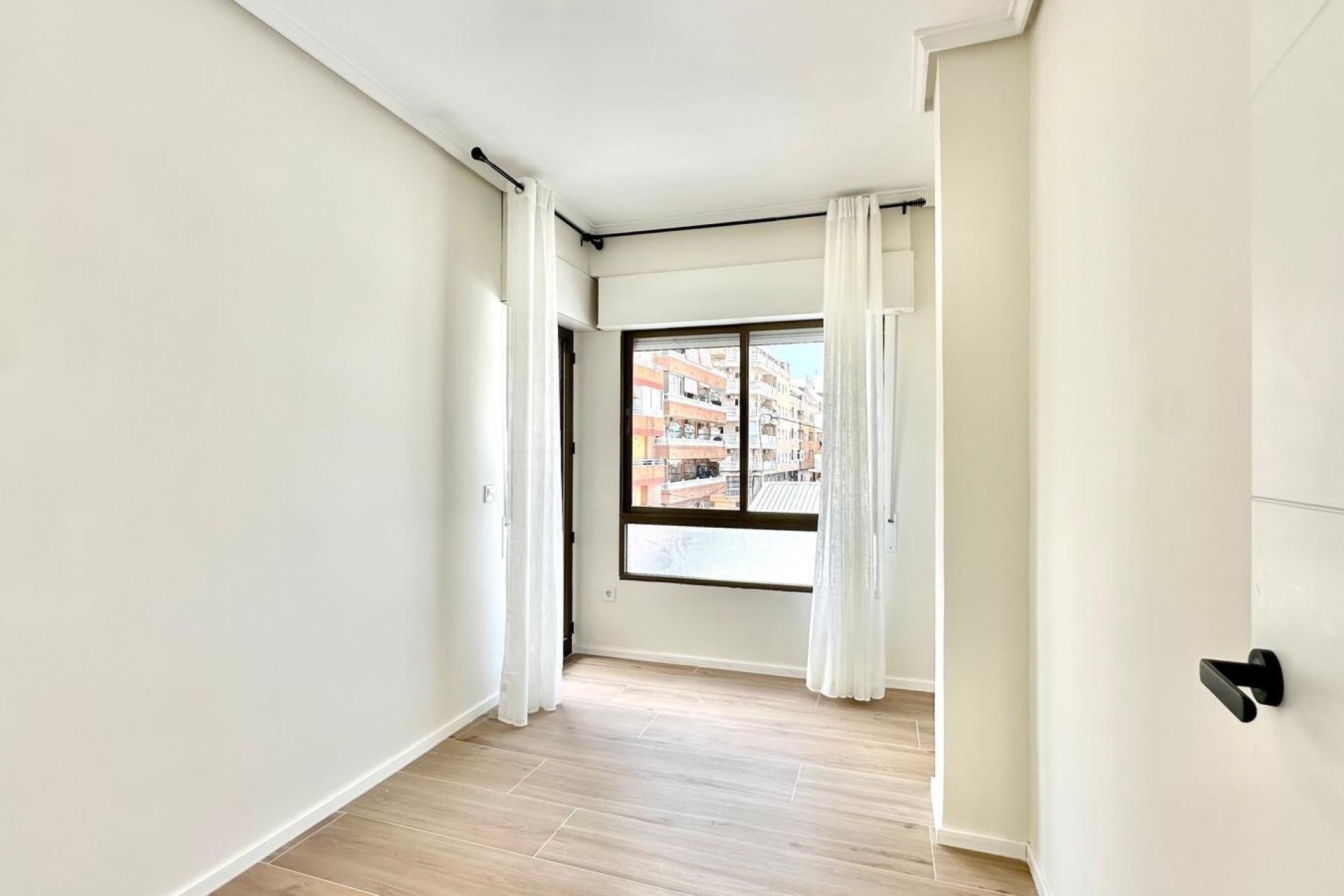 Återförsäljning - Apartment -
Torrevieja - Centro