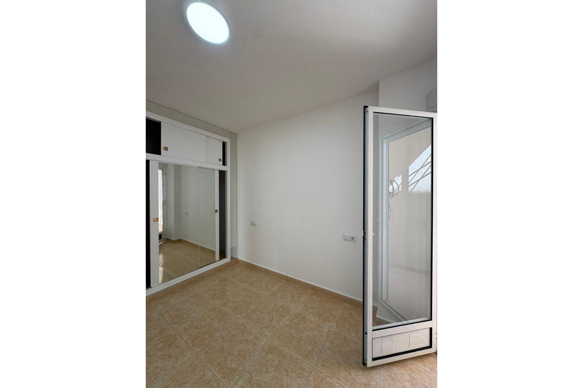 Återförsäljning - Apartment -
Torrevieja - Centro