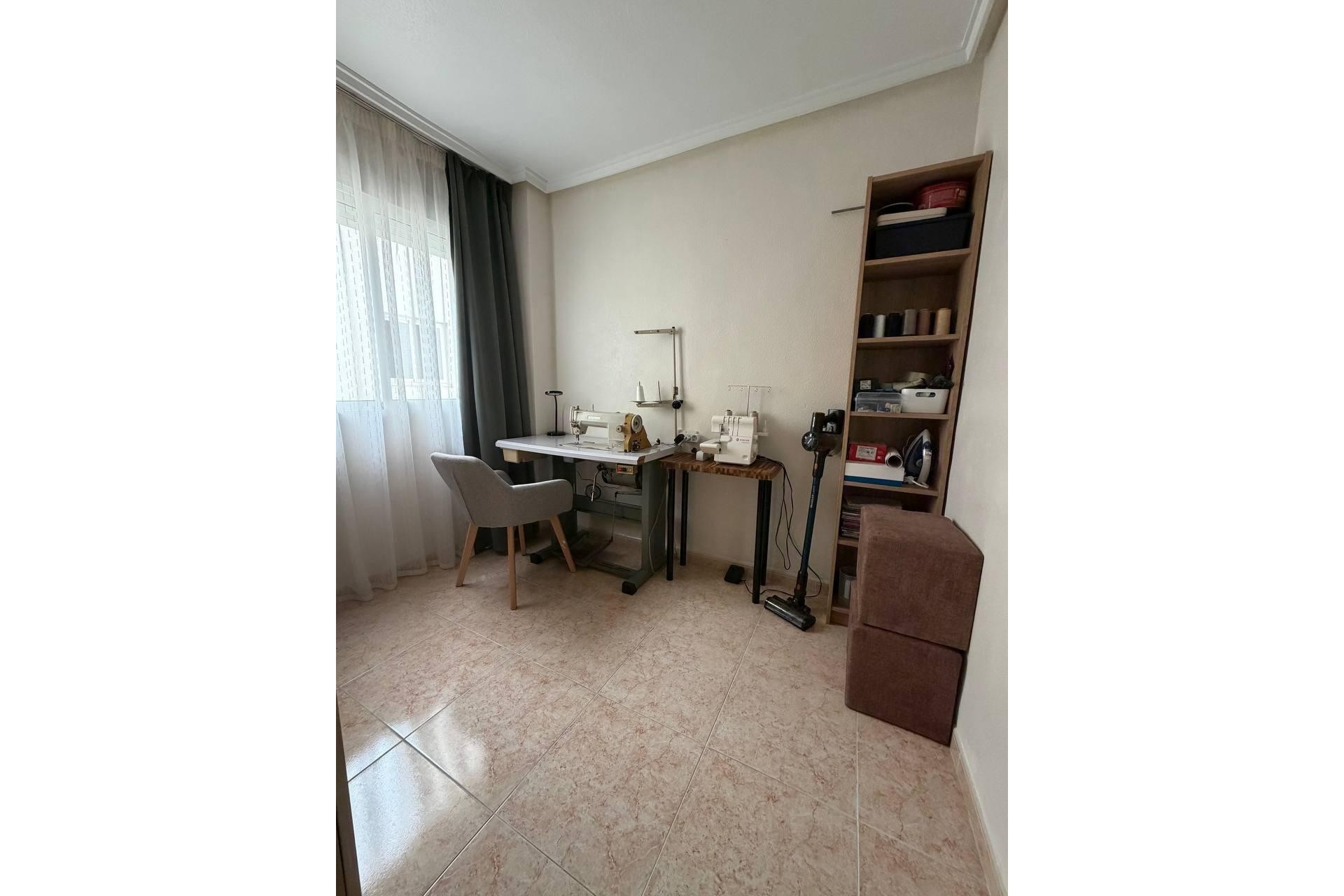 Återförsäljning - Apartment -
Torrevieja - Centro