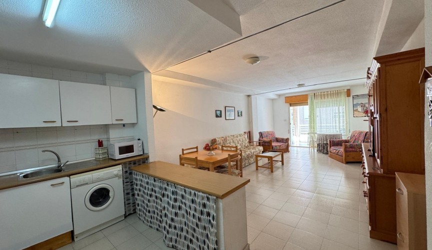 Återförsäljning - Apartment -
Torrevieja - Centro
