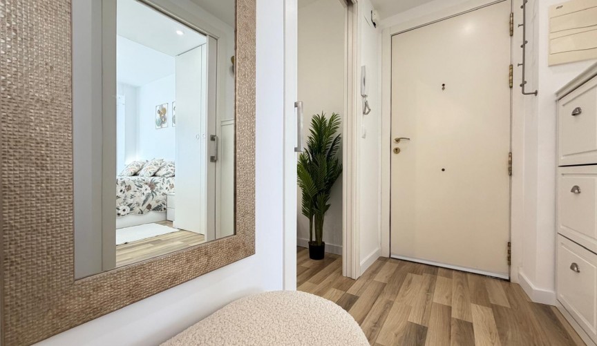 Återförsäljning - Apartment -
Torrevieja - Centro
