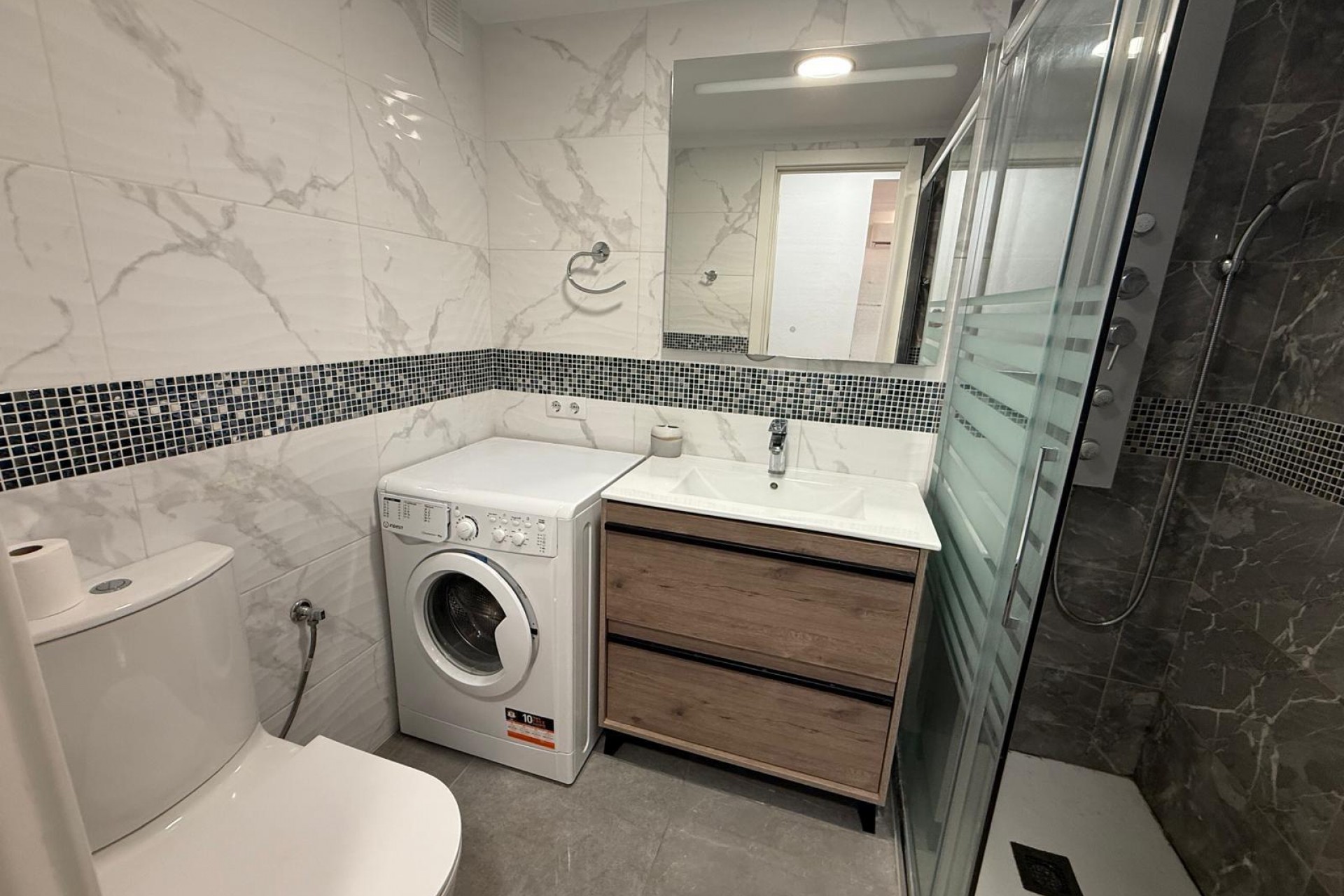 Återförsäljning - Apartment -
Torrevieja - Centro
