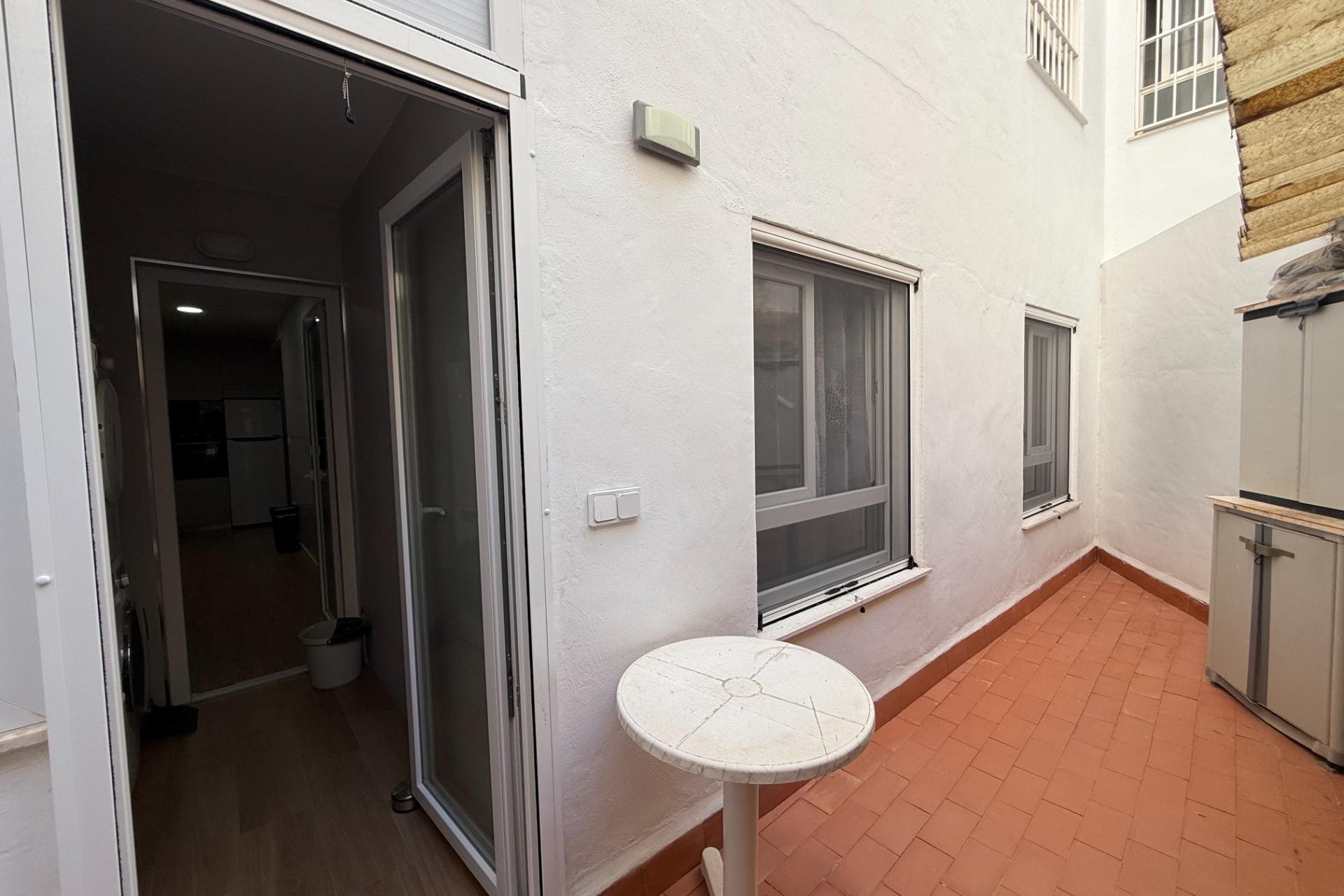 Återförsäljning - Apartment -
Torrevieja - Centro