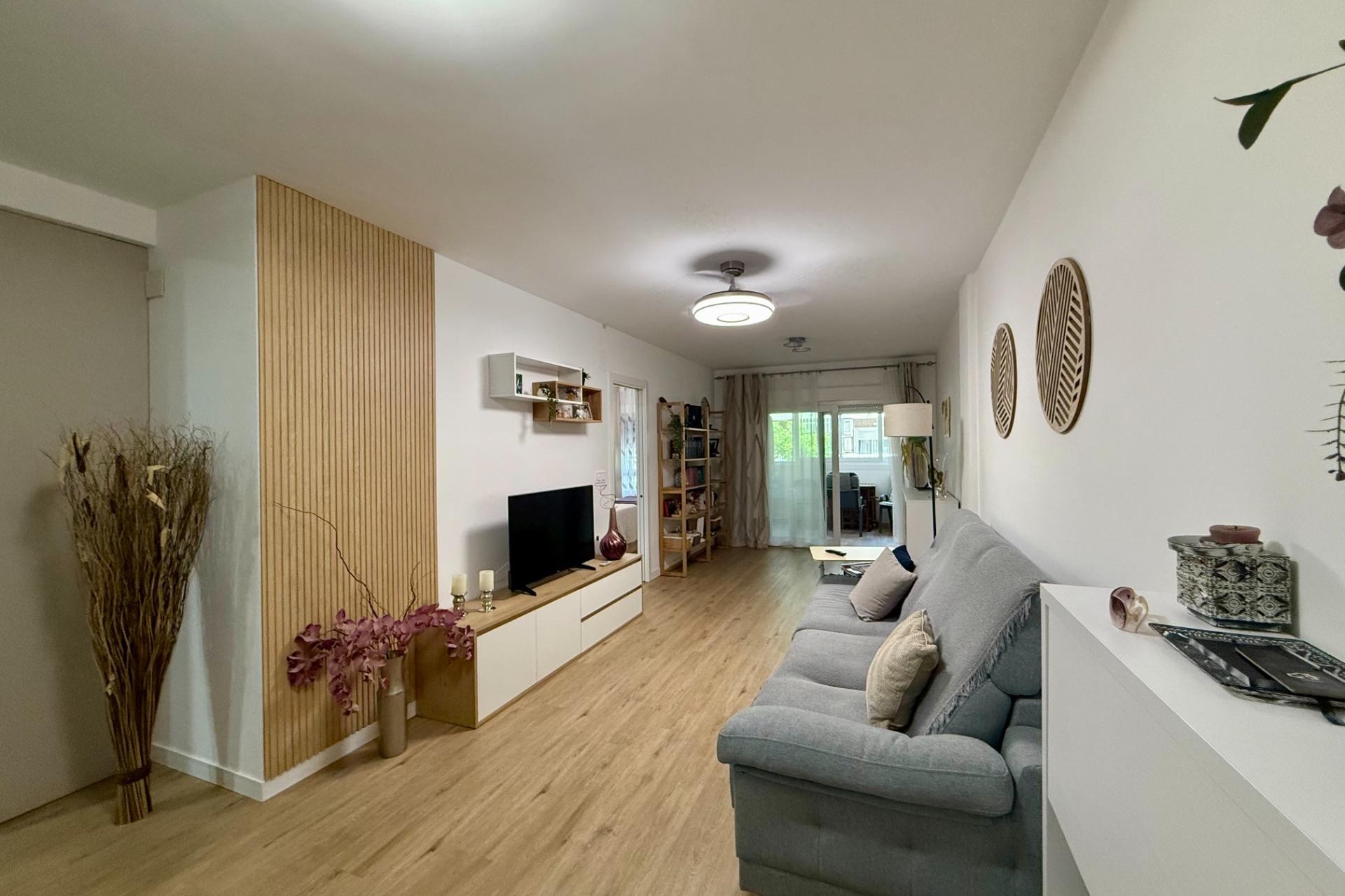 Återförsäljning - Apartment -
Torrevieja - Centro