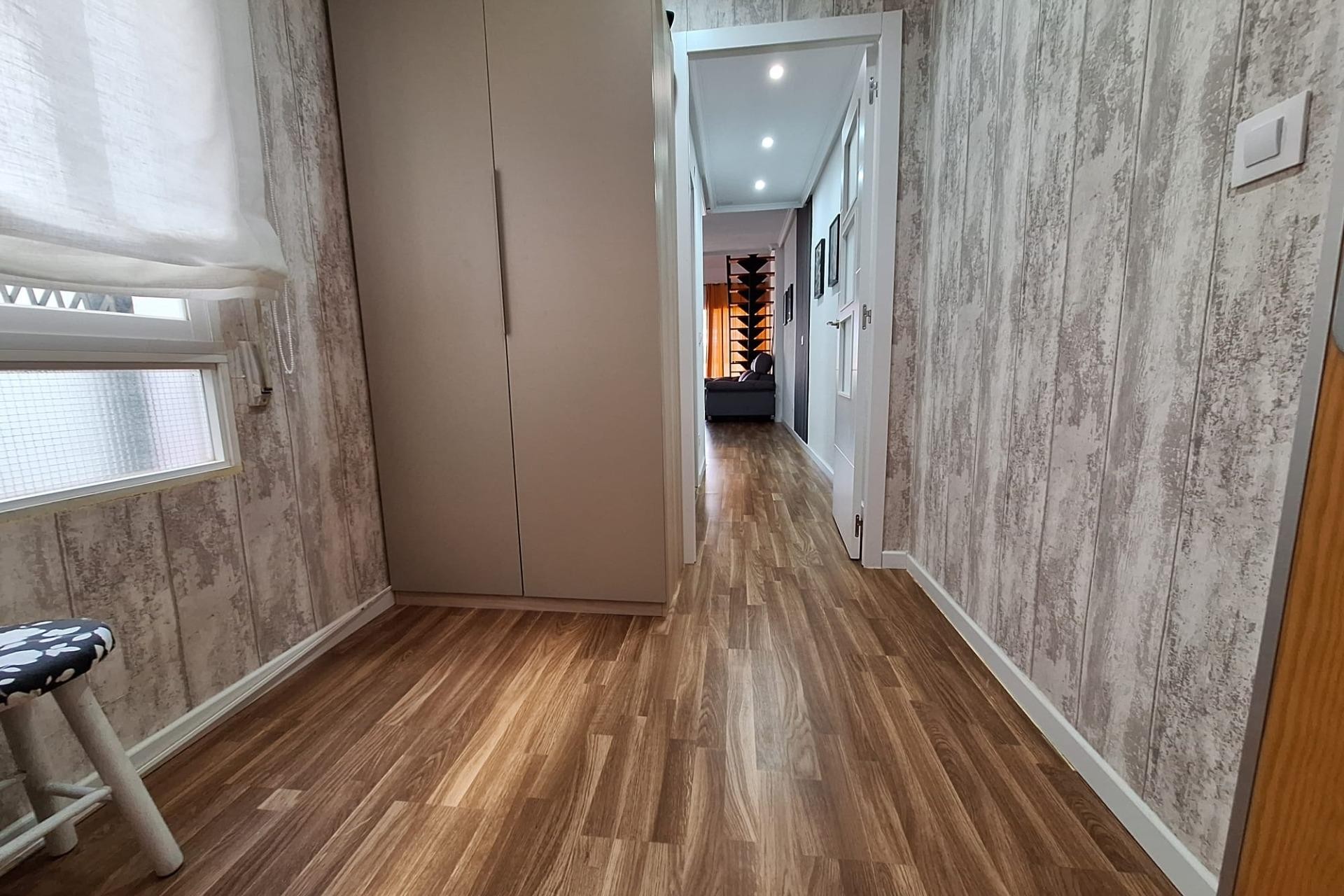 Återförsäljning - Apartment -
Torrevieja - Centro