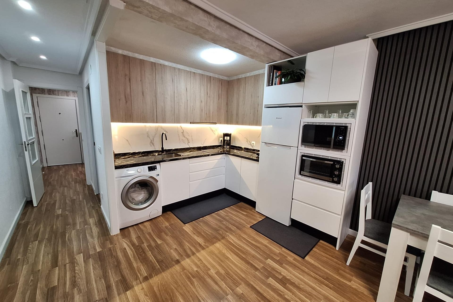 Återförsäljning - Apartment -
Torrevieja - Centro
