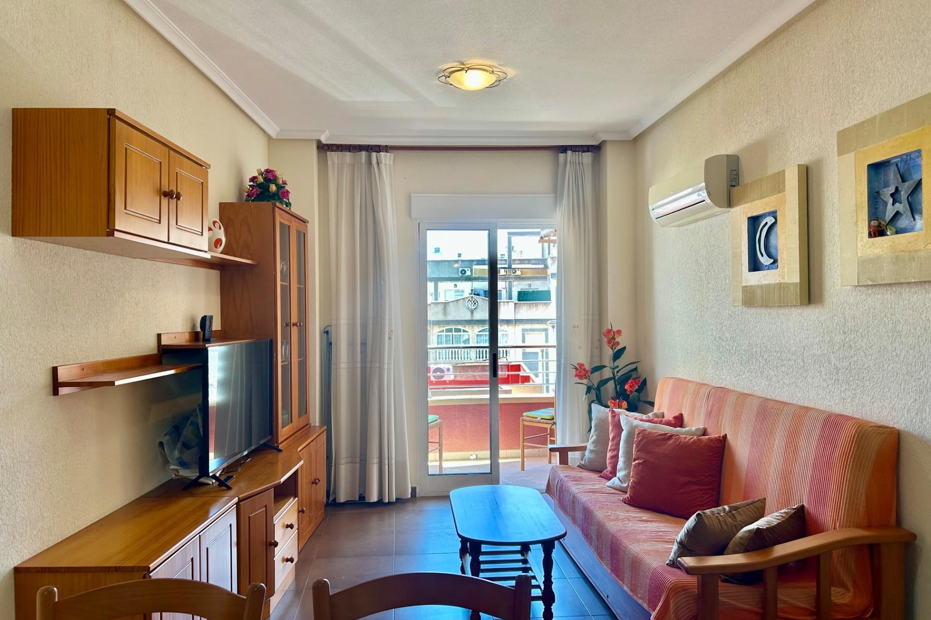 Återförsäljning - Apartment -
Torrevieja - Centro