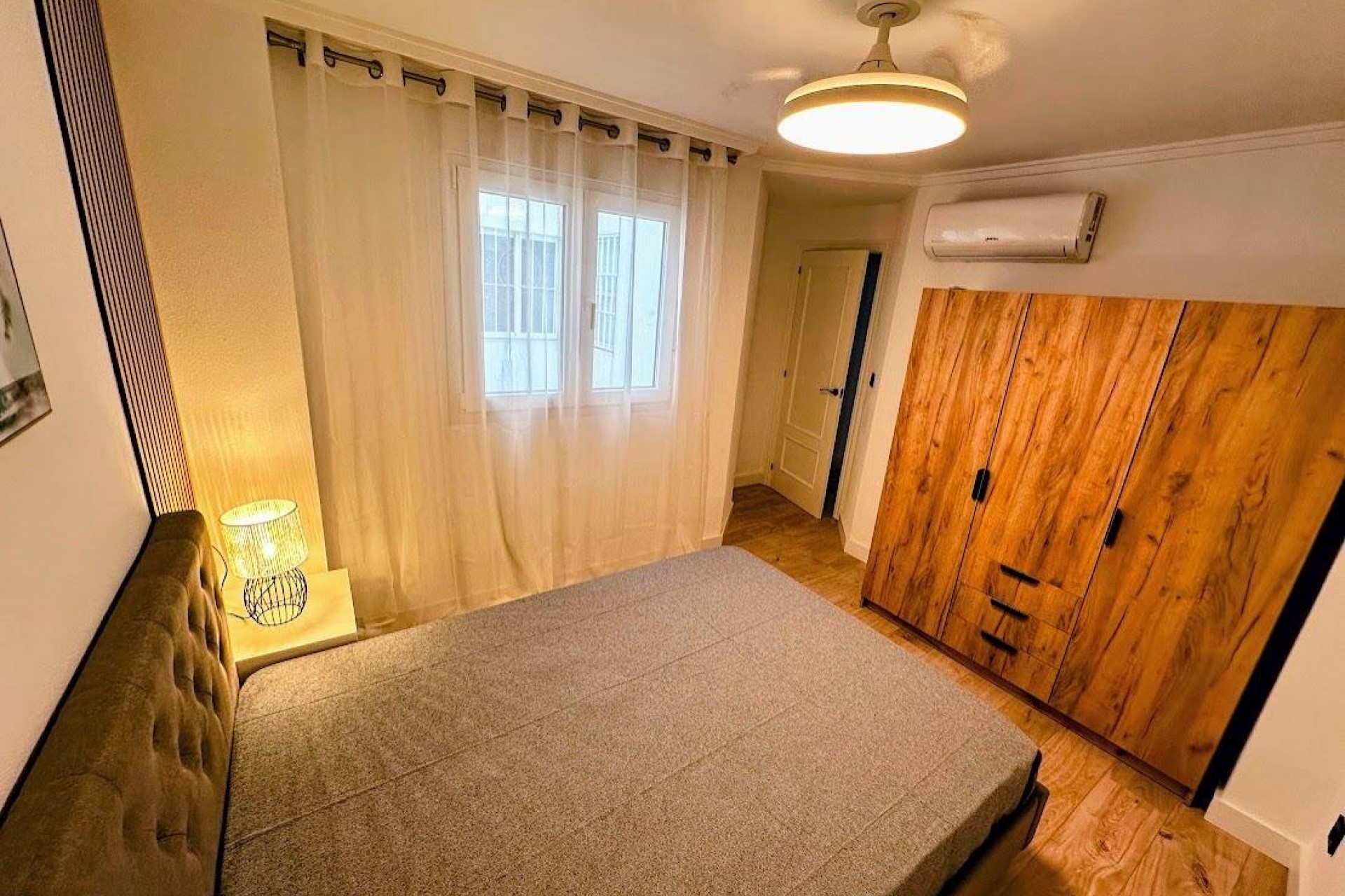 Återförsäljning - Apartment -
Torrevieja - Centro