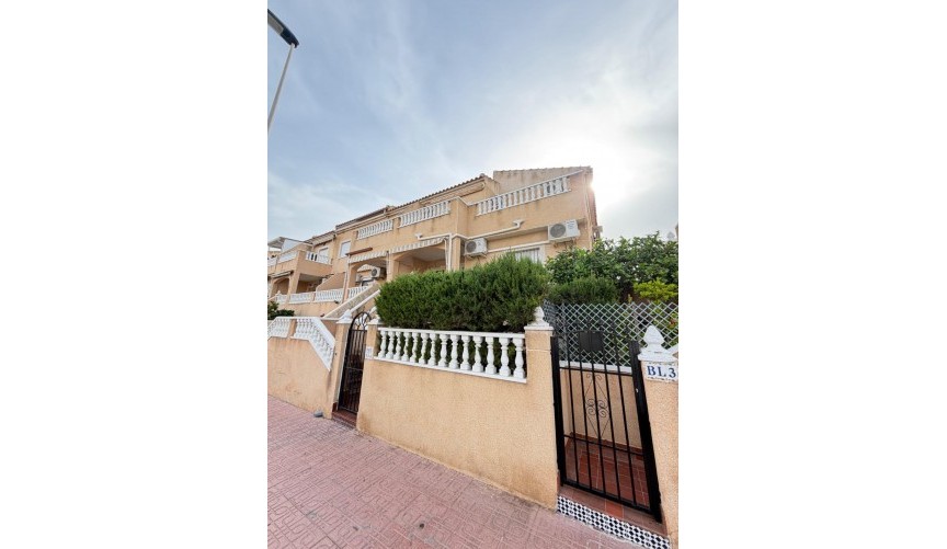 Återförsäljning - Apartment -
Torrevieja - Centro