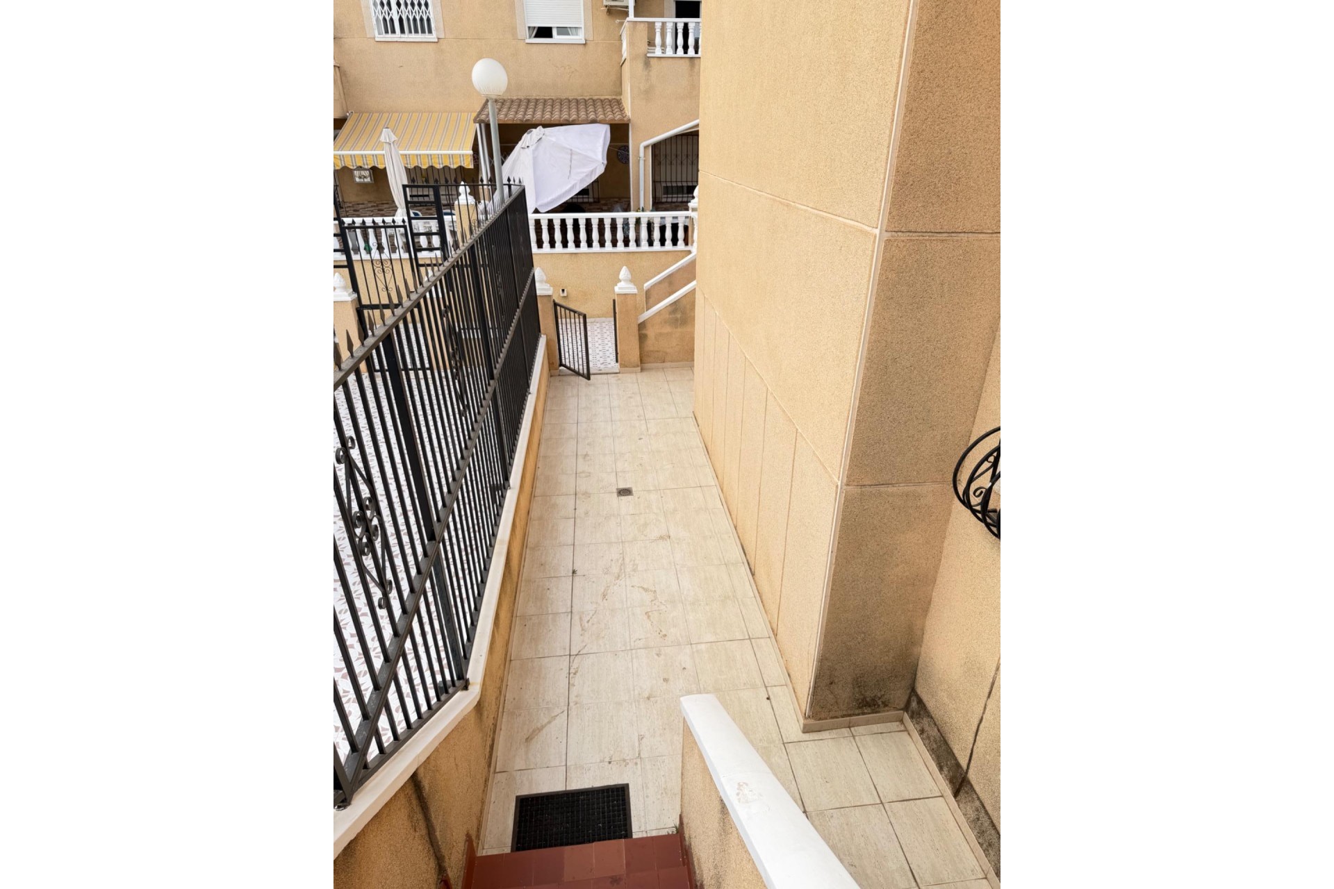 Återförsäljning - Apartment -
Torrevieja - Centro
