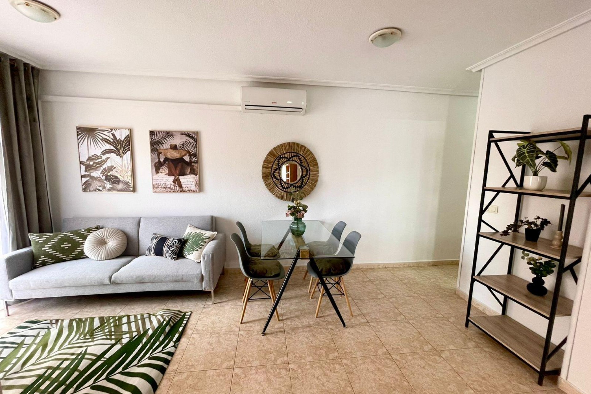 Återförsäljning - Apartment -
Torrevieja - Centro