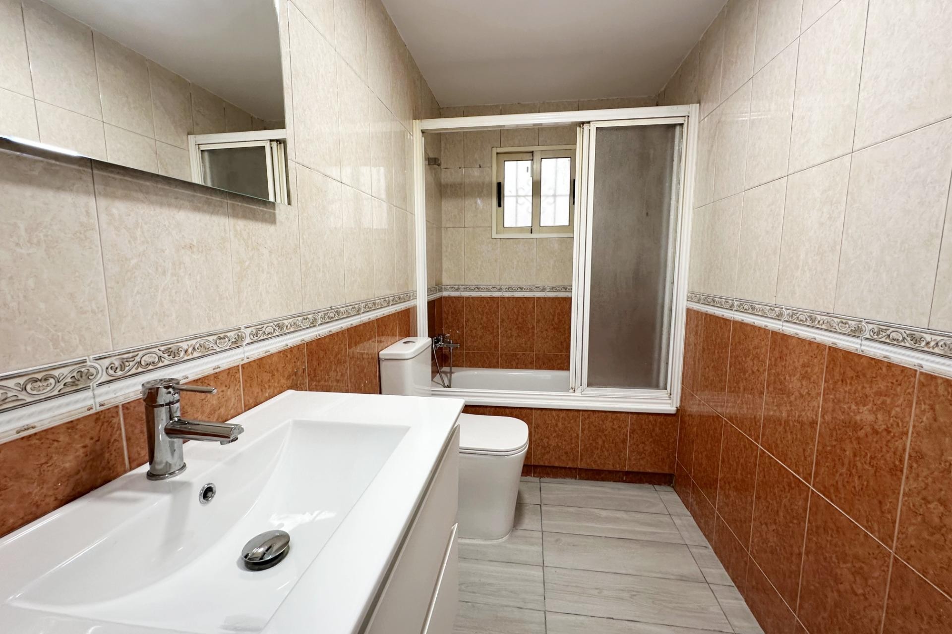 Återförsäljning - Apartment -
Torrevieja - Centro