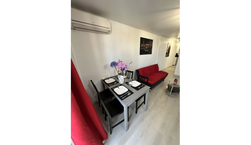 Återförsäljning - Apartment -
Torrevieja - Centro