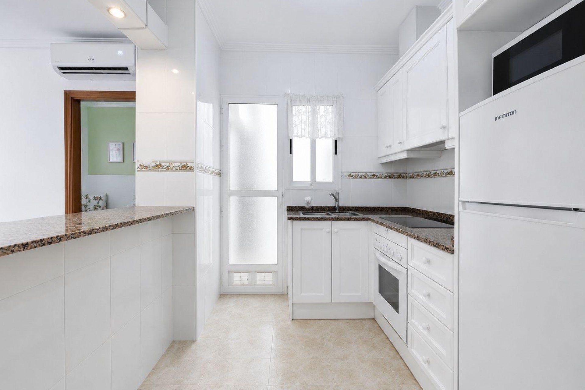 Återförsäljning - Apartment -
Torrevieja - Centro
