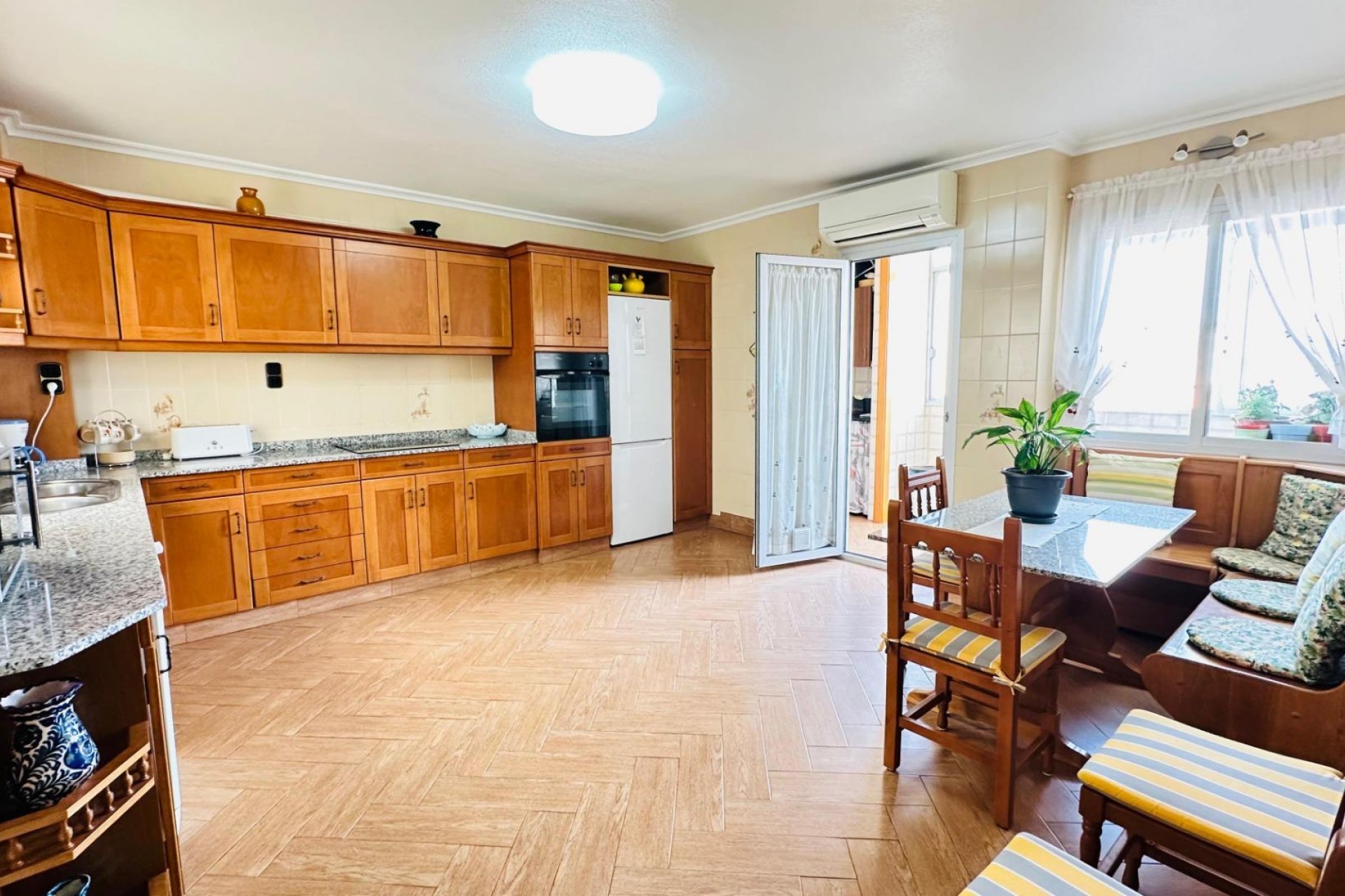 Återförsäljning - Apartment -
Torrevieja - Centro