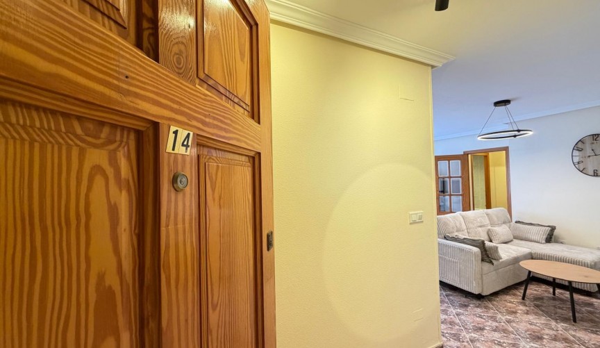 Återförsäljning - Apartment -
Torrevieja - Centro