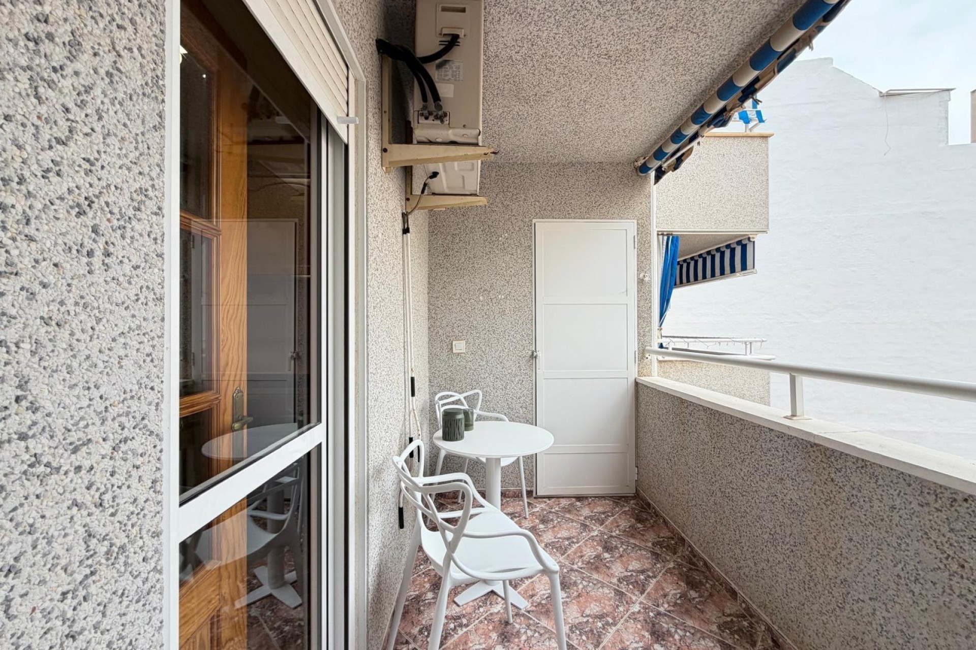 Återförsäljning - Apartment -
Torrevieja - Centro