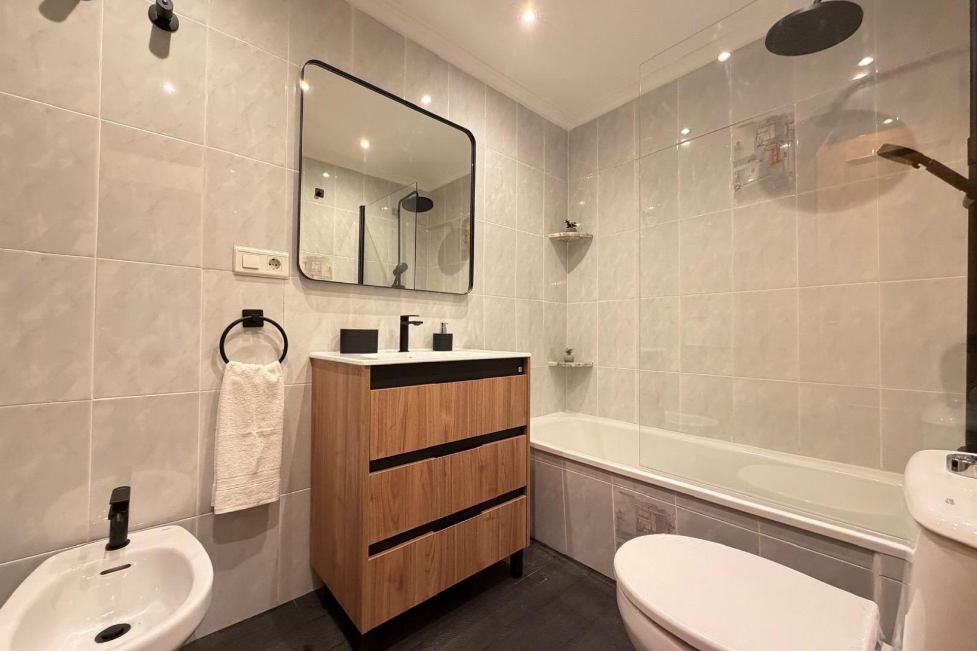 Återförsäljning - Apartment -
Torrevieja - Centro