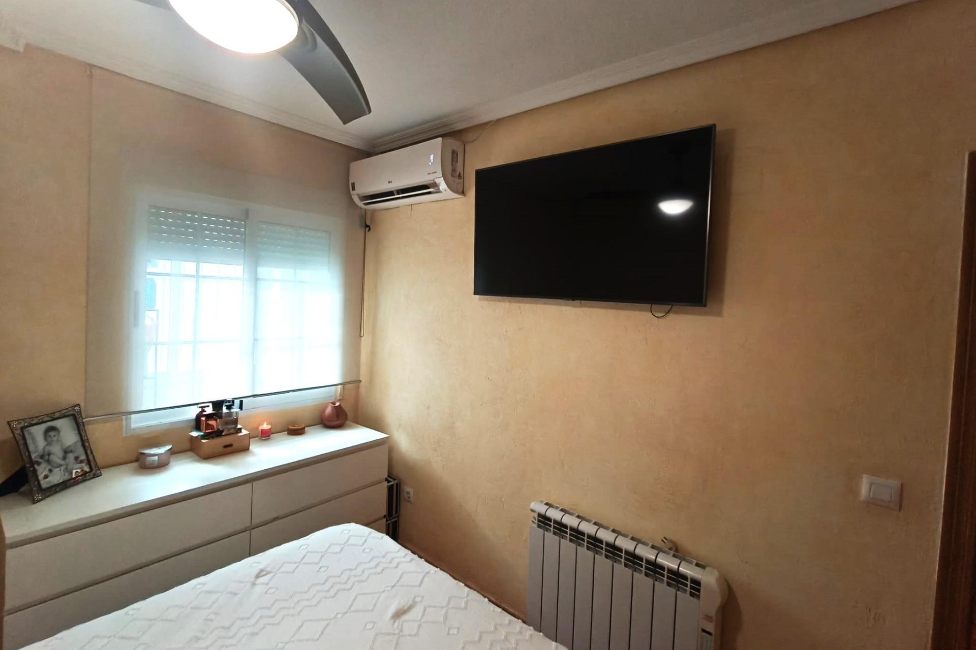 Återförsäljning - Apartment -
Torrevieja - Centro
