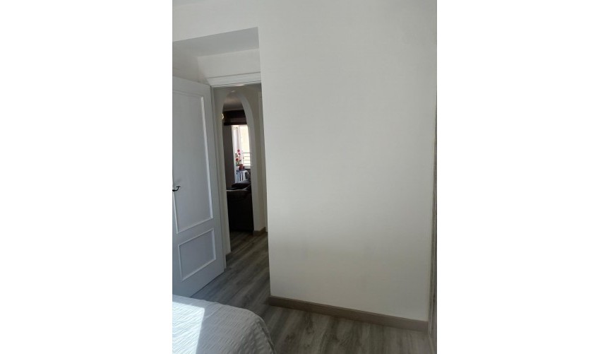 Återförsäljning - Apartment -
Torrevieja - Centro