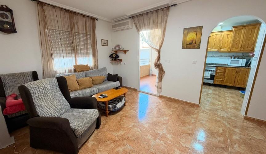 Återförsäljning - Apartment -
Torrevieja - Centro