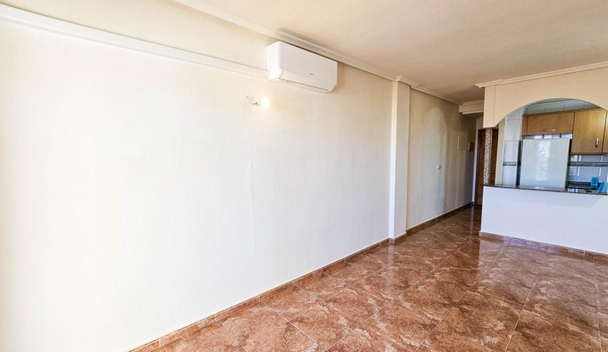 Återförsäljning - Apartment -
Torrevieja - Centro