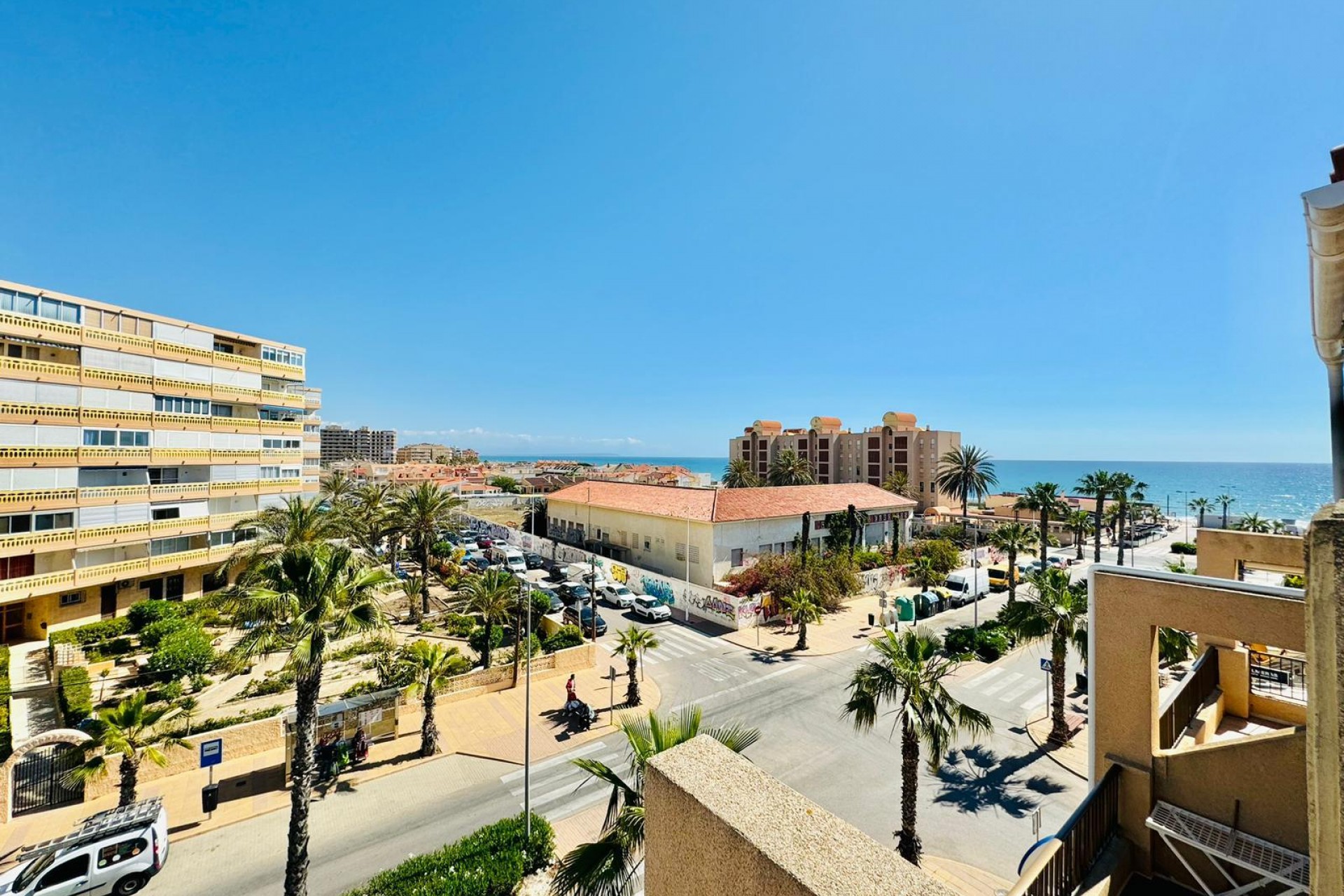 Återförsäljning - Apartment -
Torrevieja - Costa Blanca