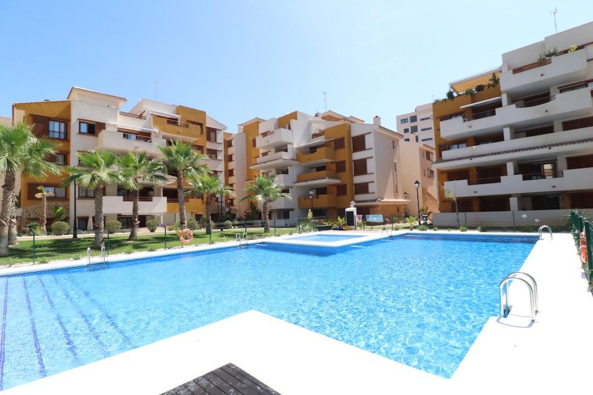 Återförsäljning - Apartment -
Torrevieja - Costa Blanca