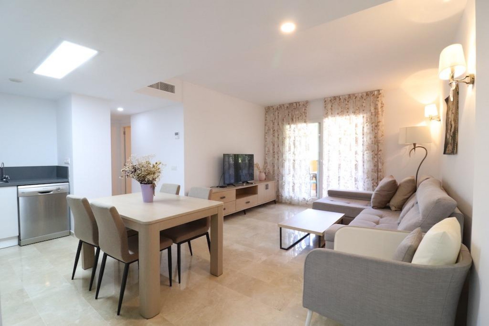 Återförsäljning - Apartment -
Torrevieja - Costa Blanca