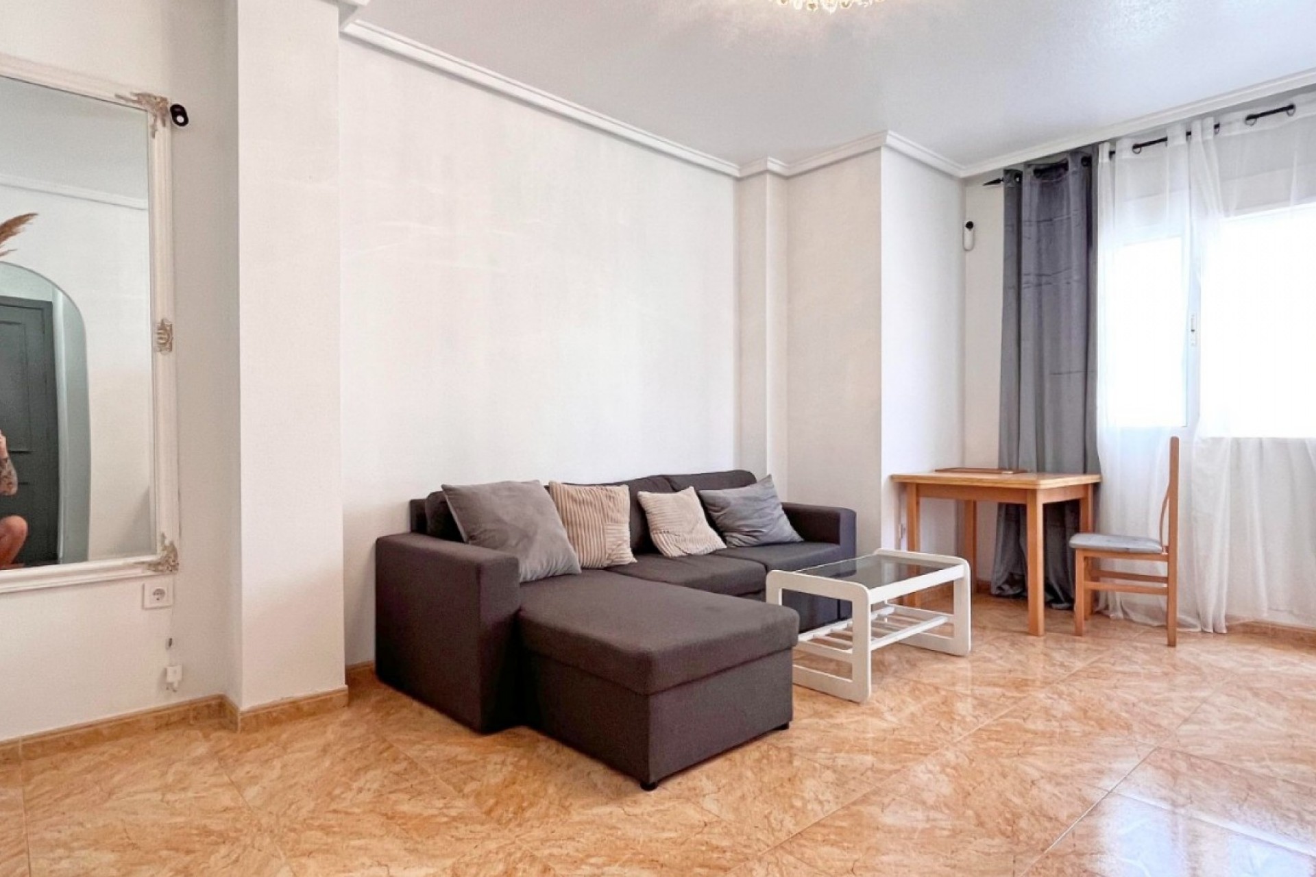 Återförsäljning - Apartment -
Torrevieja - Costa Blanca