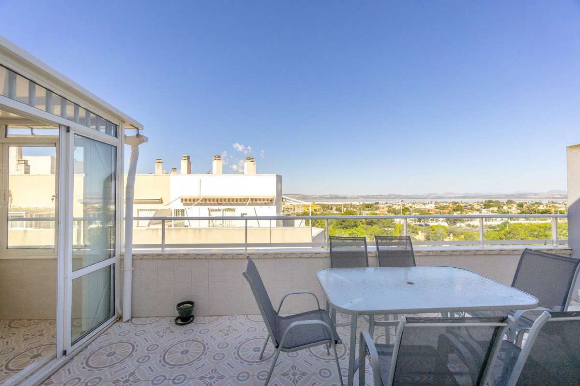 Återförsäljning - Apartment -
Torrevieja - Costa Blanca