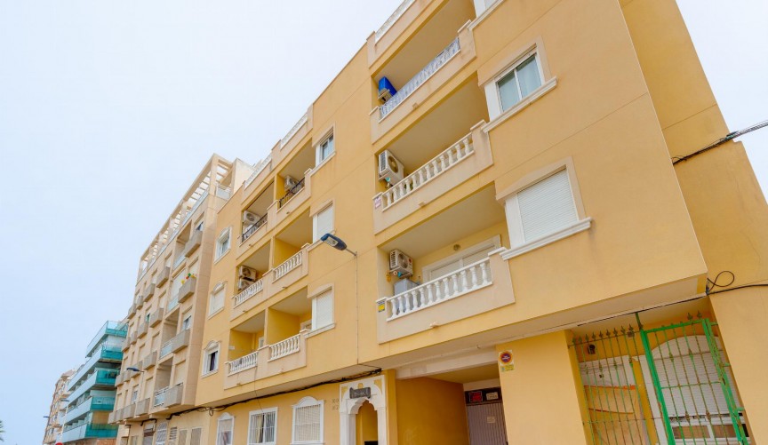 Återförsäljning - Apartment -
Torrevieja - Costa Blanca