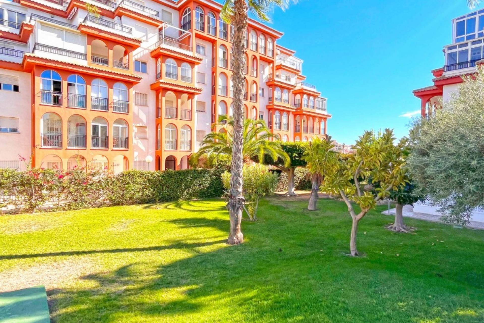 Återförsäljning - Apartment -
Torrevieja - Costa Blanca