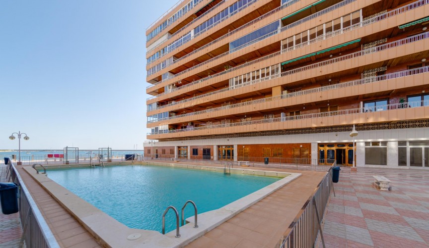 Återförsäljning - Apartment -
Torrevieja - Costa Blanca