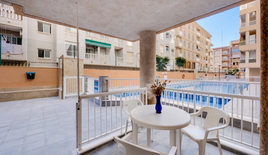 Återförsäljning - Apartment -
Torrevieja - Costa Blanca