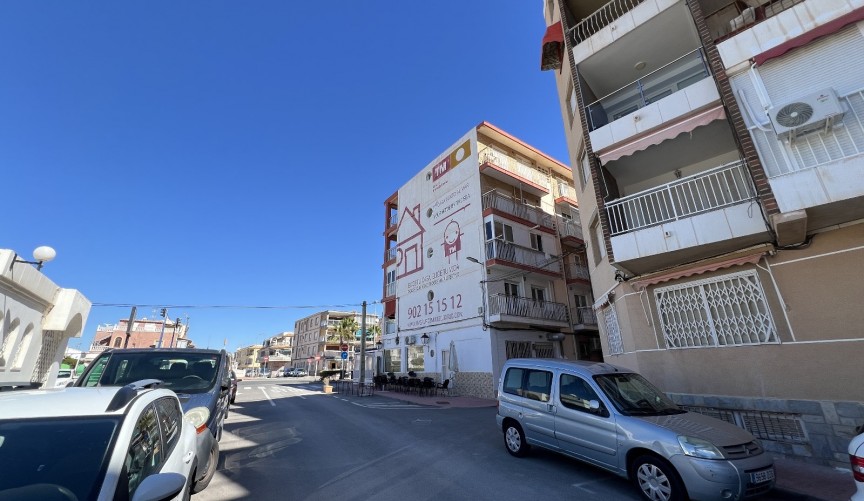 Återförsäljning - Apartment -
Torrevieja - Costa Blanca