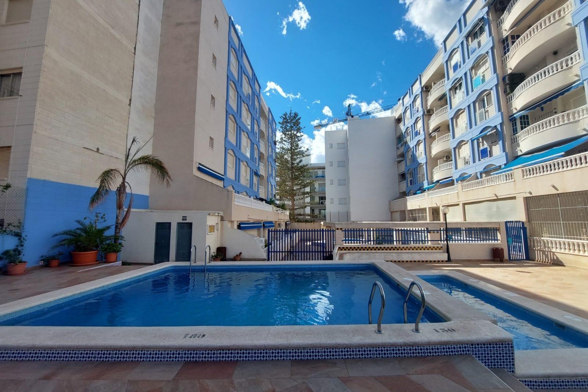 Återförsäljning - Apartment -
Torrevieja - Costa Blanca