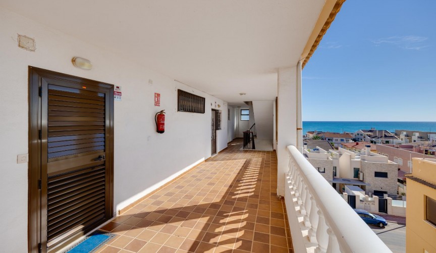 Återförsäljning - Apartment -
Torrevieja - Costa Blanca